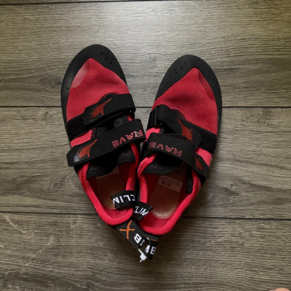 Climb X Rave Rock Climbing Shoes Red Black Bouldering US 7.5 EUR 40 Hook & Loop
